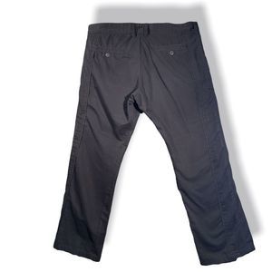 Black men’s French Connection modern pants with zipper pockets 36 x 34